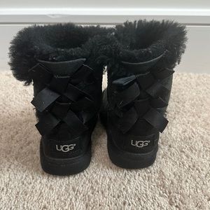 Little Girls/Toddler Black Bailey Bow Ugg Boots Sz 8 VGUC